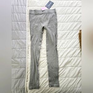 PrettyLittleThing Gray Ribbed Leggings Size L NWT